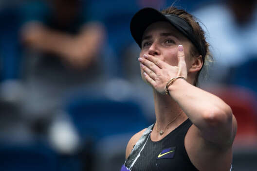 
            Свитолина, победив давнюю соперницу, выходит в четвертьфинал US Open        
