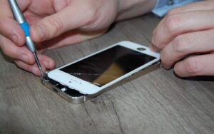 Сломался iphone: экстренный ремонт