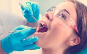 Стоматология в Харькове: как лечить острую зубную боль
