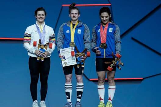 
            Украинки завоевали три золота и три бронзы ЧЕ по тяжелой атлетике за день        