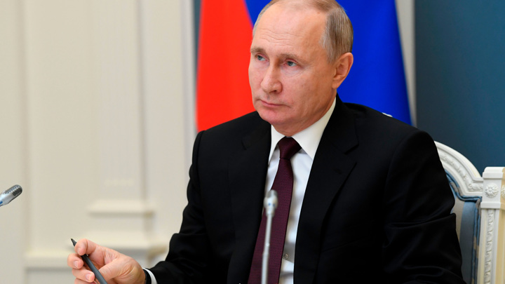 Путин утвердил временный порядок исполнения обязательств по еврооблигациям