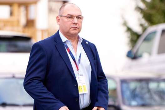 
            Назначен новый тренер сборной Украины по хоккею        